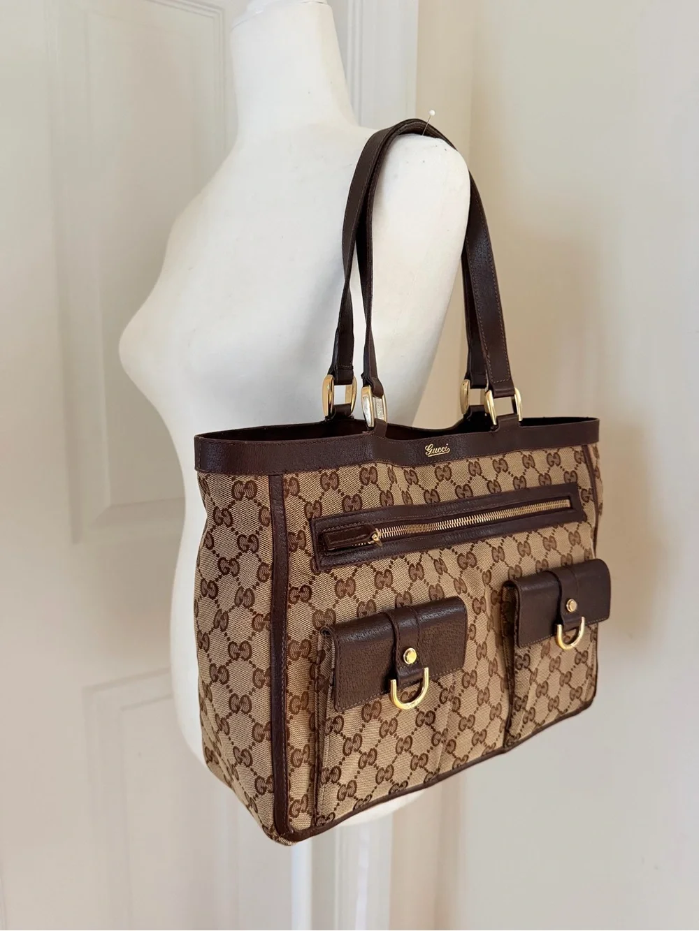 Authentic GUCCI GG Canvas Abbey Pocket Tote bag